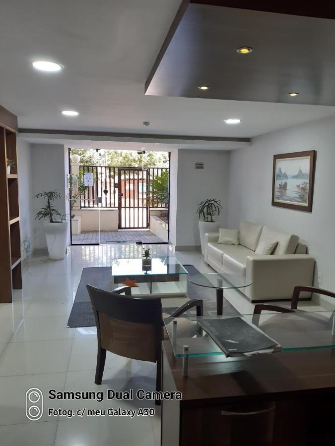 Apartamento Encantador Com Estacionamento กาโบฟรีโอ ภายนอก รูปภาพ