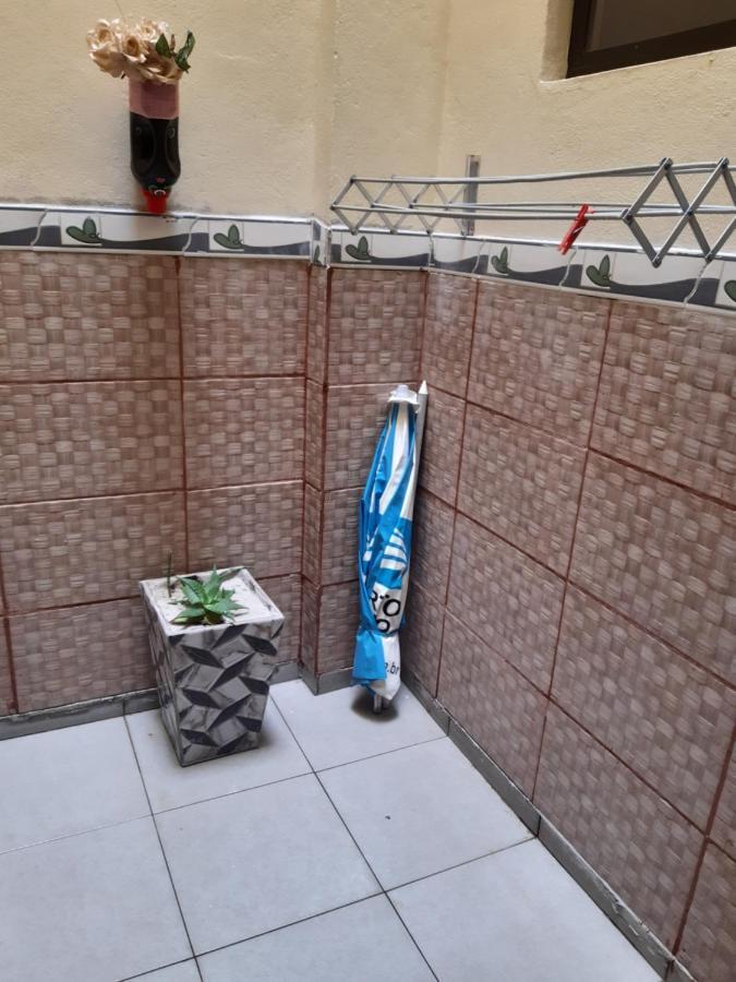 Apartamento Encantador Com Estacionamento กาโบฟรีโอ ภายนอก รูปภาพ
